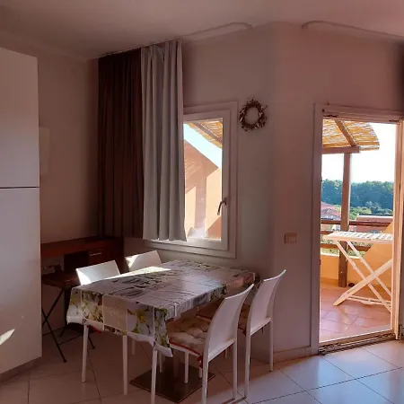 Cala Rossa Apartment *